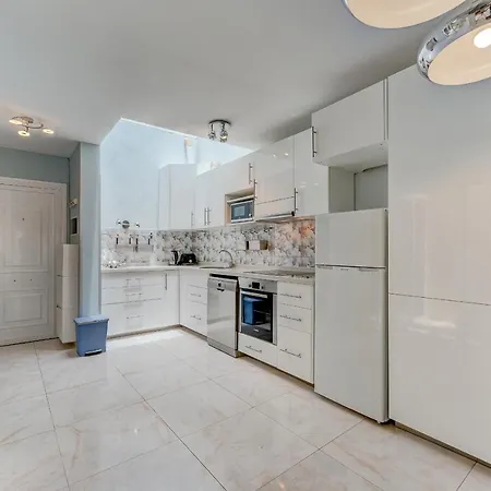 Beautiful In Island Village Apartment *